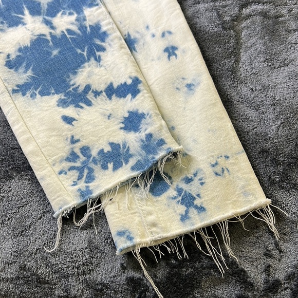 ⭐️Levi’s tie dye 721 high rise skinny ankle raw hem jeans size 26 - Picture 6 of 11